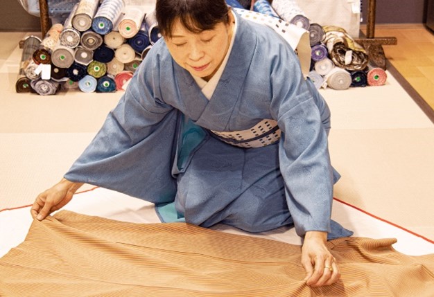 たかはしきもの工房と丸繁商店が織りなすめかぶのお話