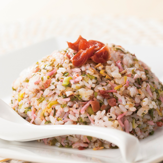 めかぶと梅の和風炒飯