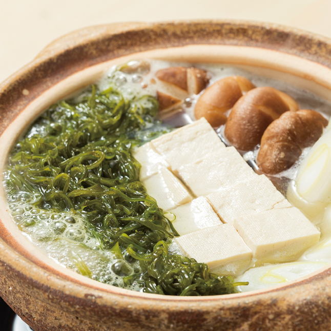 めかぶ湯豆腐