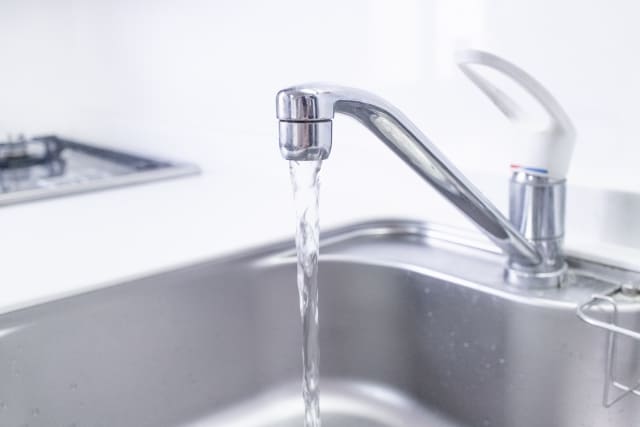 蛇口のお湯で10秒で解凍可能